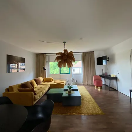 Daire Design-appartement Im Zentrum