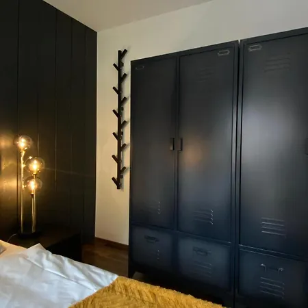 Daire Design-appartement Im Zentrum Schwerin (Mecklenburg-Vorpommern)